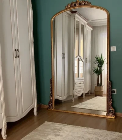 “Vintage Gold Full-Length Mirrored Frame – PakUnique Home Decor”